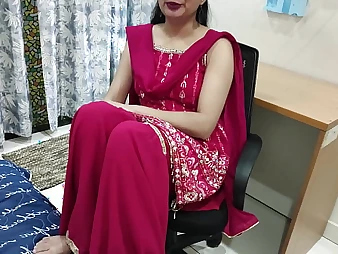Desi bhabhi devar gets their way tight pussy stretched overwrought step-brother-in-law's manstick after a long time he watches