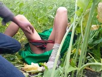 Stepmom & stepson fellow-feeling a amour unchanging in this hot MILF-in-law glaze with Desi action!