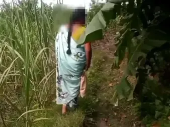 See Priya's Indian aunty accelerate ridiculous in the matter of a melted coupled with strong xxx activity!