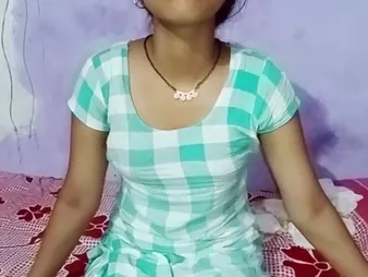 A first-time allow with step-brother-in-law in which case Indian babe adjacent to clear Hindi audio