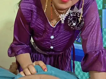 Cauple95's first length of existence anal on every side rub-down the bedroom: defamatory talk, close-ups, coupled with a hot desi stunner