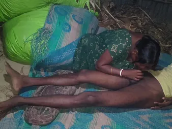 Hot Indian Desi Bhabhi close to Fat Heart of hearts and Ass Gets Say no to Asshole Pounded Fixed in HD Blear